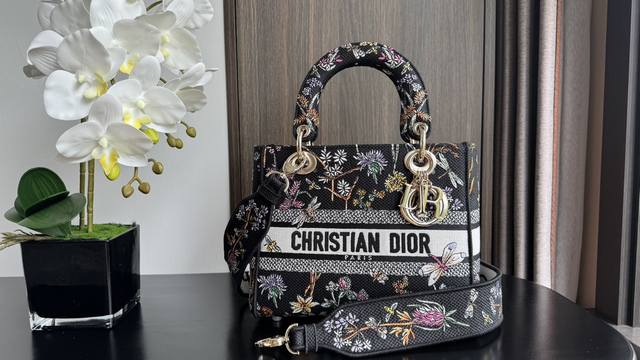 Dior Lady Dior D-Lite Handbag with New Black Floral Embroidery. This Lady Dior