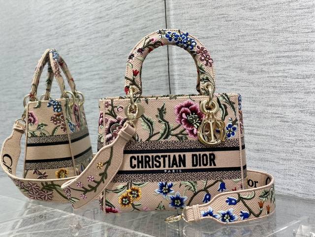 Dior Lady Dior Five-Panel Apricot Iris Flower Lady Embroidery Latest Autumn/Win