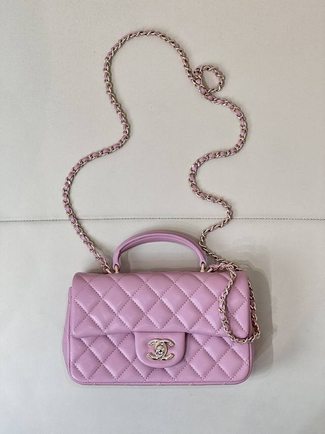 2431 Pinkish-purple Sweet and romantic color scheme