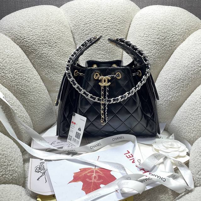 Early Spring Runway Collection Size: ** Small 25C Early Spring Runway Collectio