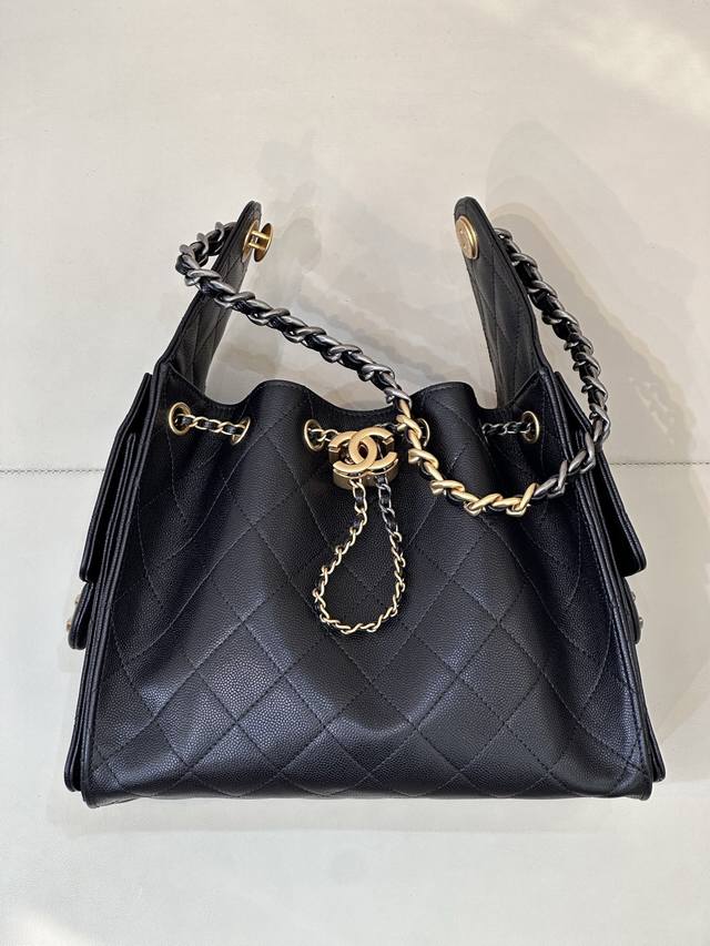 5293 This shoulder strap is also a gorgeous two-tone design, oh my god!! The har