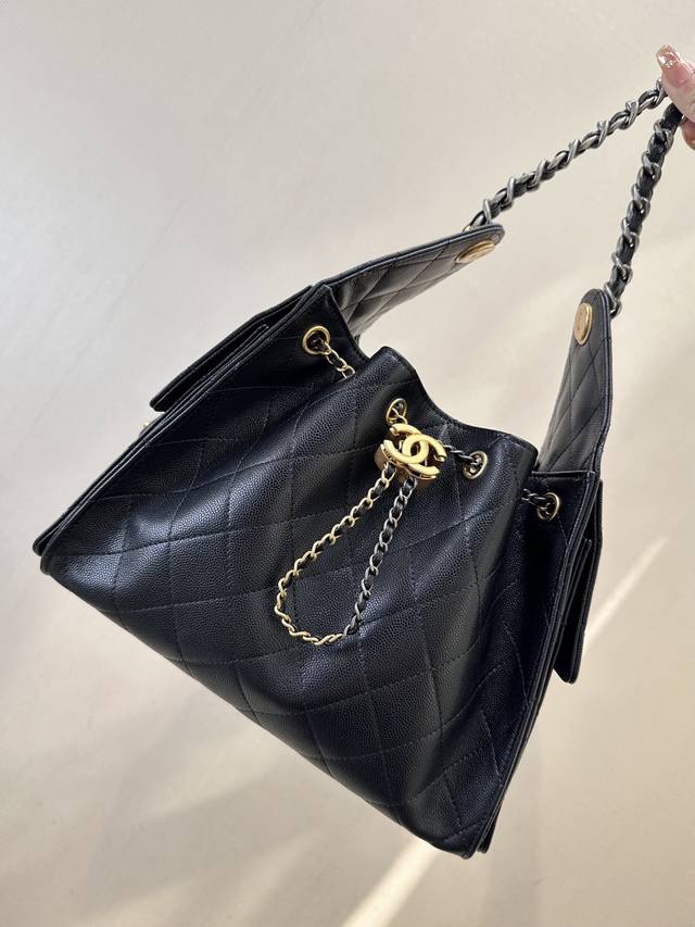 5293 Chanel 25, another Chanel bag named with a number. Following Chanel 19 and