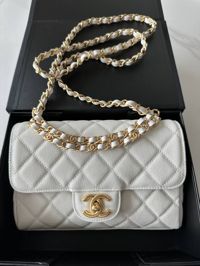 Brand: Chanel Model: As5240 White Description: Original quality, a classic piec
