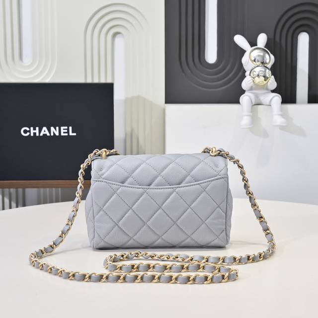 25p Double Chain Caviar Small I didn't expect to come across the 25p Double Chai