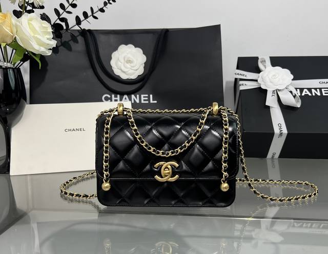 French Haute Couture Workshop Model As2615#: Size: 12X19X8Cm: This newly releas