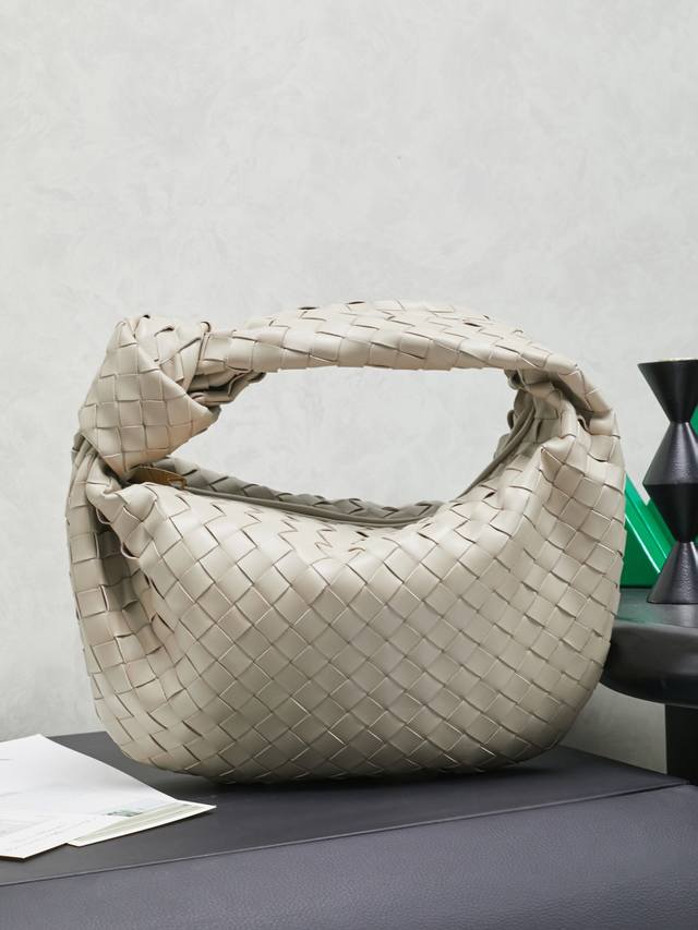 Almond color ~ In stock! Jodie Medium size. The medium size is very attractive