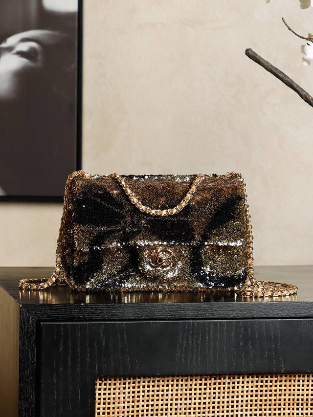 Top-tier original sequined embroidered series Size** Gold 25K sequined bow CF ba