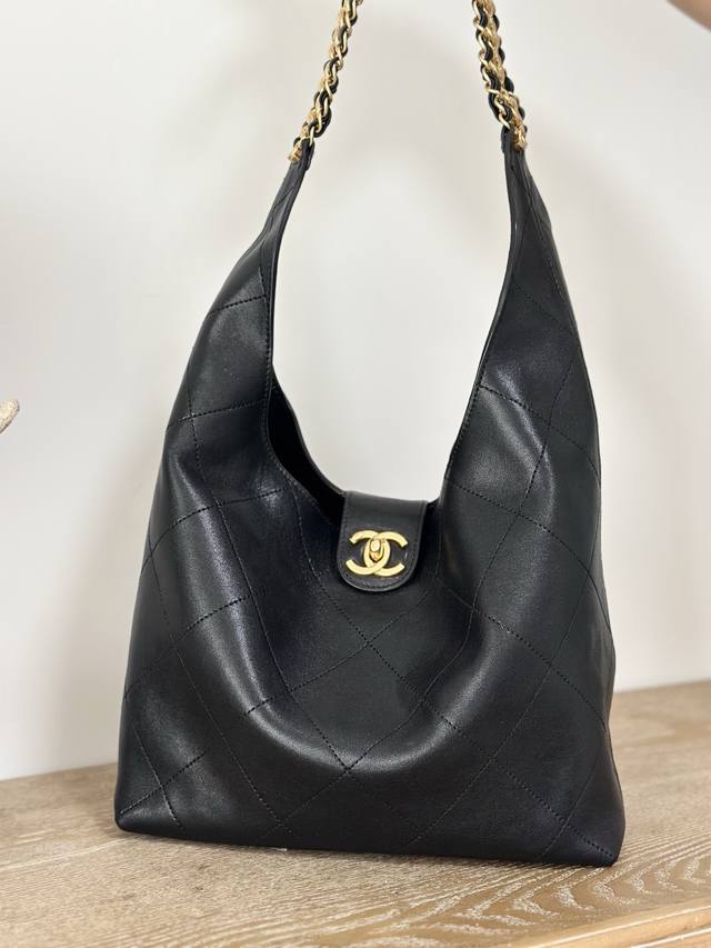 Shipped Ohanel 25p imported sheepskin, imported cashmere lining. The Hono bag f