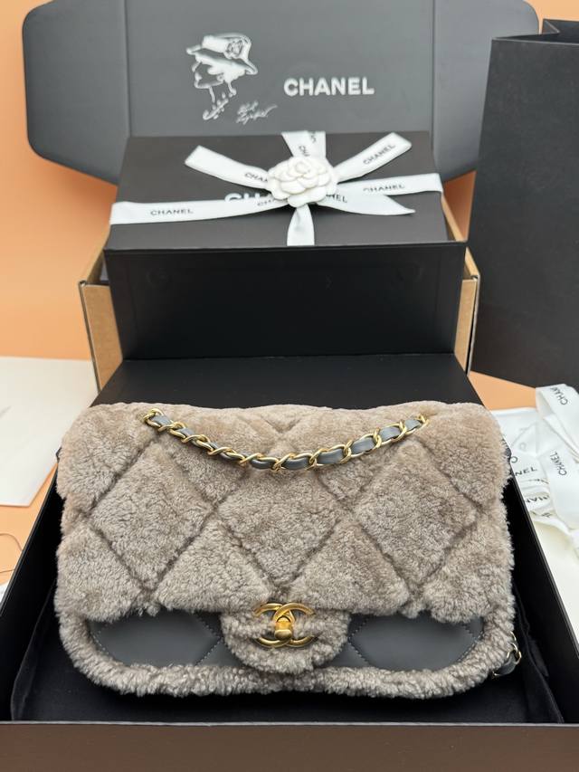 Original Leather Teddy Bear Autumn/Winter Series: 25.5 Upgraded Version. A blend