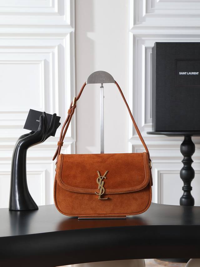Suede 24cm Solferino Box Shoulder Bag This shoulder bag is made of lightweight