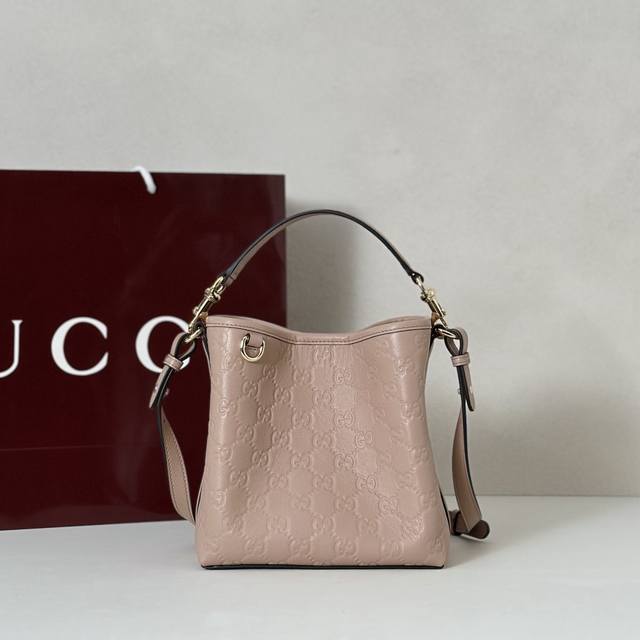 Boutique quality, top-tier original item, real product photos! Style number 815