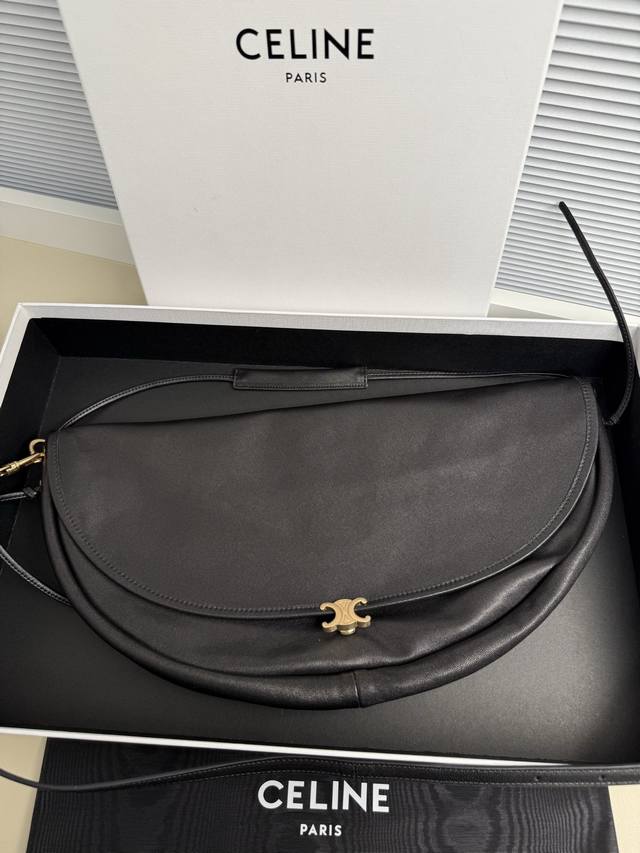 Authentic Soft Triomphe Halfmoon Bag, super stylish! Celine 26 Spring Halfmoon B