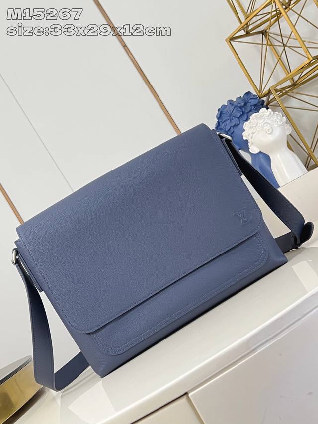 Original Leather Exclusive Real Shot M15267 Blue This Speed messenger bag is mad