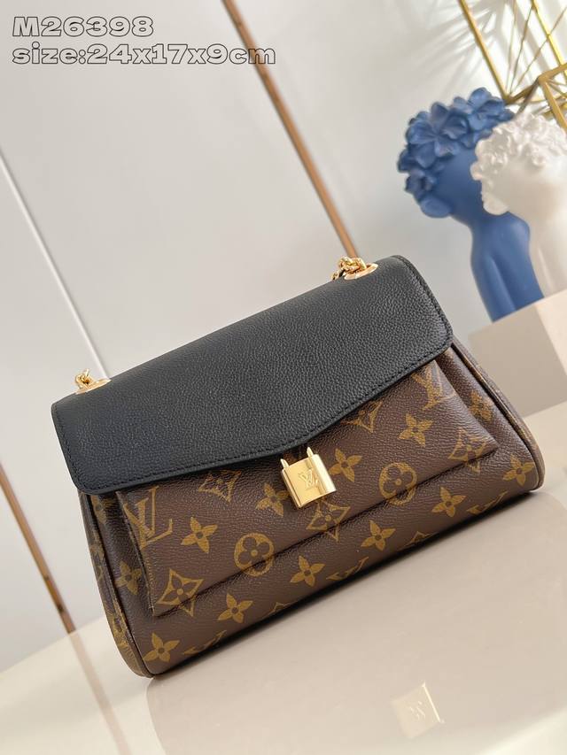 Original Leather Exclusive Real Shot M26398 Black This Saint Germain BB bag is i