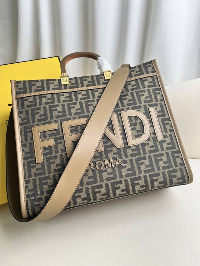 Authentic Fendi Medium Sunshine Shopping Tote Bag (Monochrome) More details: Th