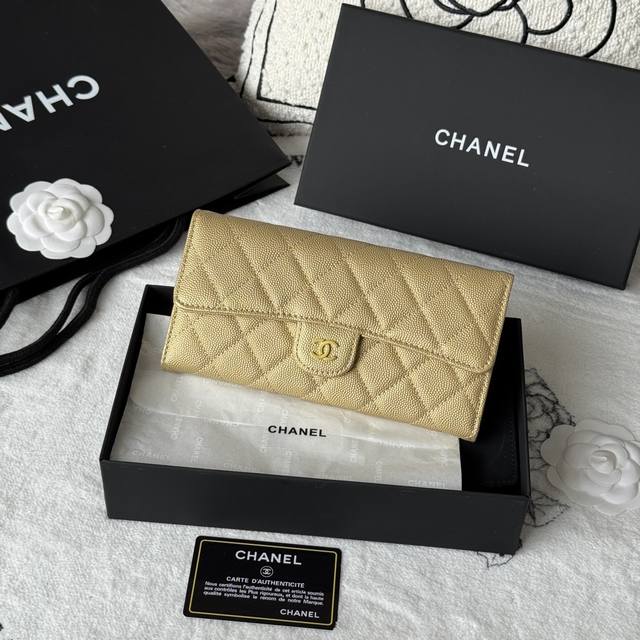 Chanel classic CF long wallet has arrived! Made of imported caviar calfskin with