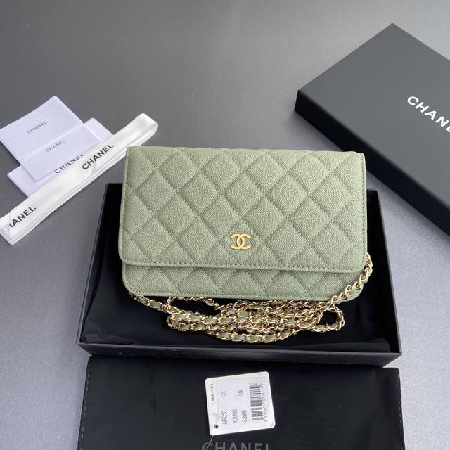 Original Leather 690 Chanel Imported Italian Grain Calfskin Item No.: A Size: W2