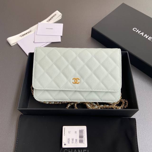 Original Leather 690 Chanel Imported Italian Grain Calfskin Item No.: A Size: W2