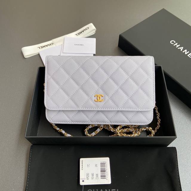 Original Leather 690 Chanel Imported Italian Grain Calfskin Item No.: A Size: W2