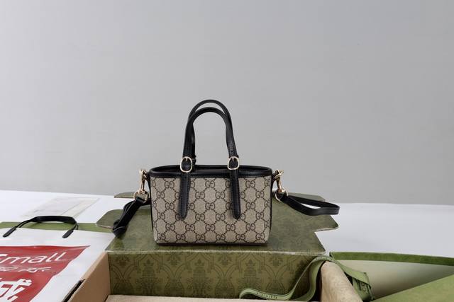 Factory direct, top-quality original leather, genuine single item with full bou