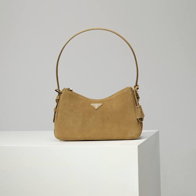 Premium Original 1Bc229 Cinnamon-colored suede Prada Etude small handbag. The ne