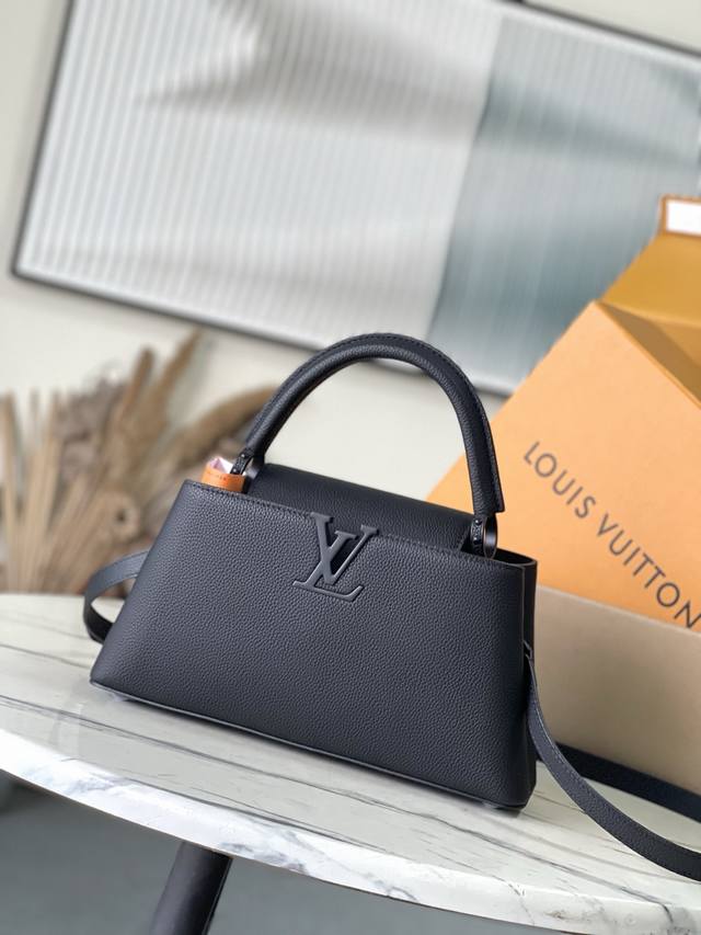 Factory Price p Duty-Free Import Version M23947 Black Lacquered Medium Capucines