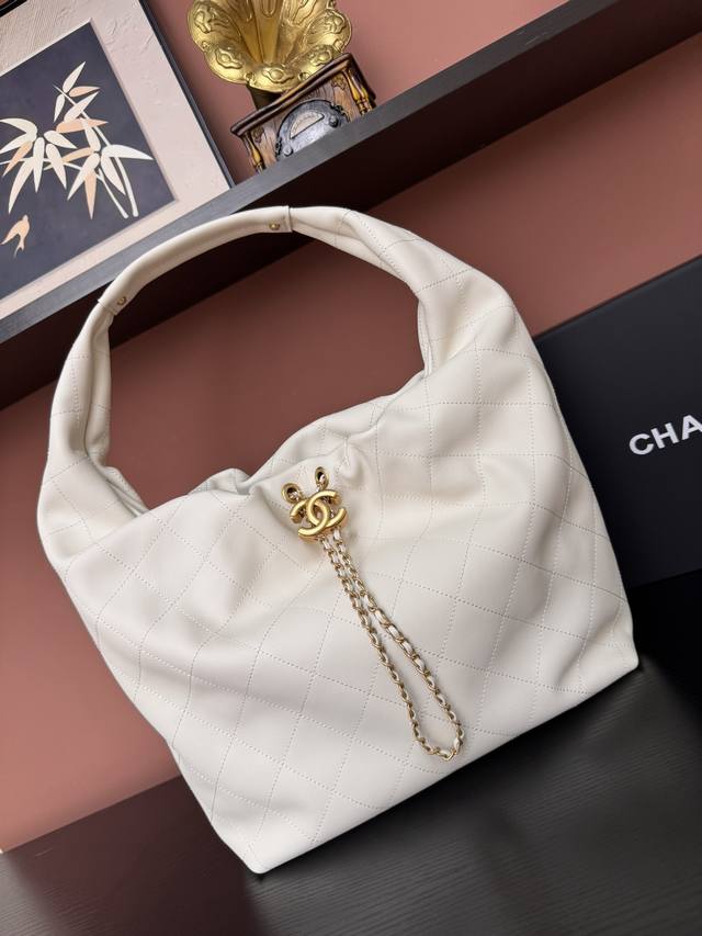 26C Early Spring New Hobo Hippie Bag ~ Large Size As 5967 Milkshake White Calfsk