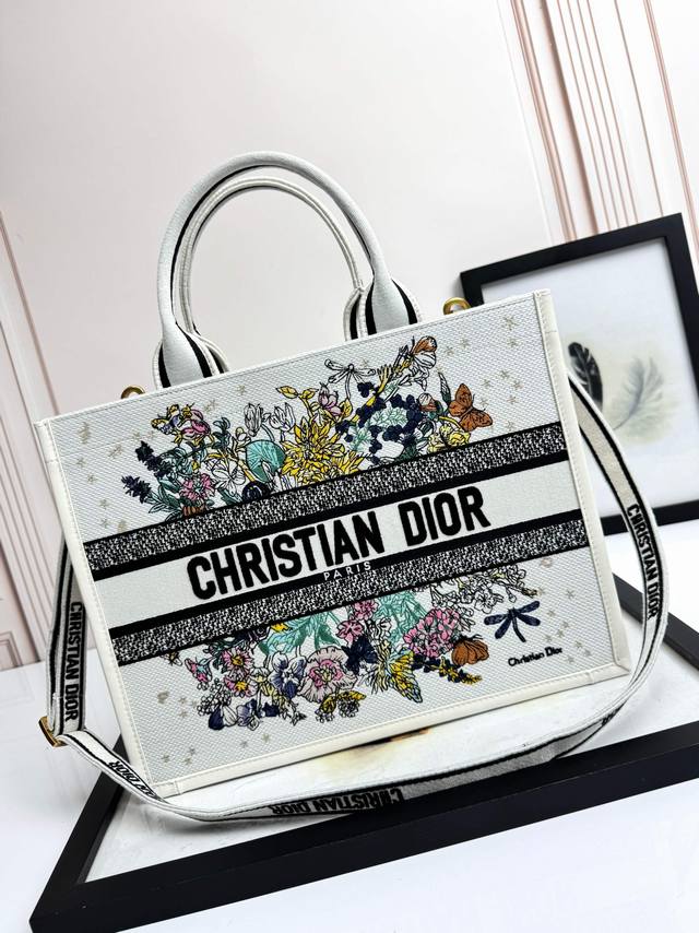 Embroidered Calfskin Leather Colorful Dragonfly Medium Size Top-tier Imported Fa