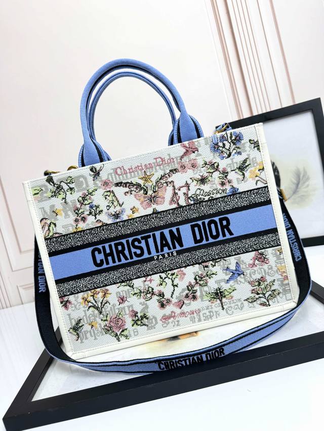 Embroidered Calfskin Leather Orchid Butterfly Medium Size ( ) Top-tier Imported