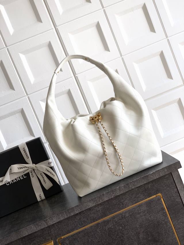 Milkshake White Large Size: 45X29