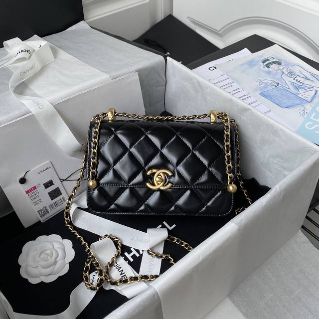 Chanel New Mini Double Gold Ball Adjustable 19cm Model: As2615 I went to see the