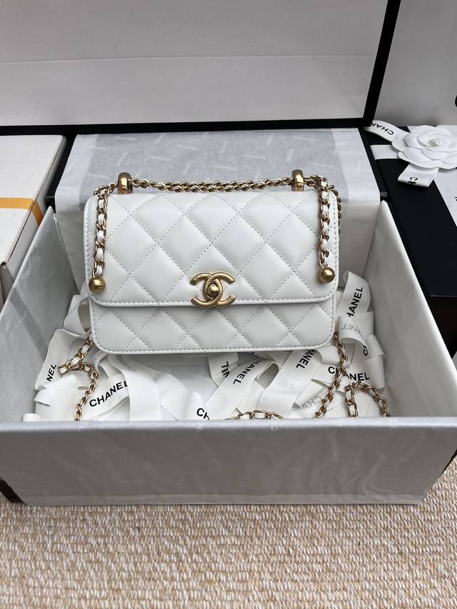 In Stock 2615# White Double Gold Bead Bag ( ) This season's newest style, the do