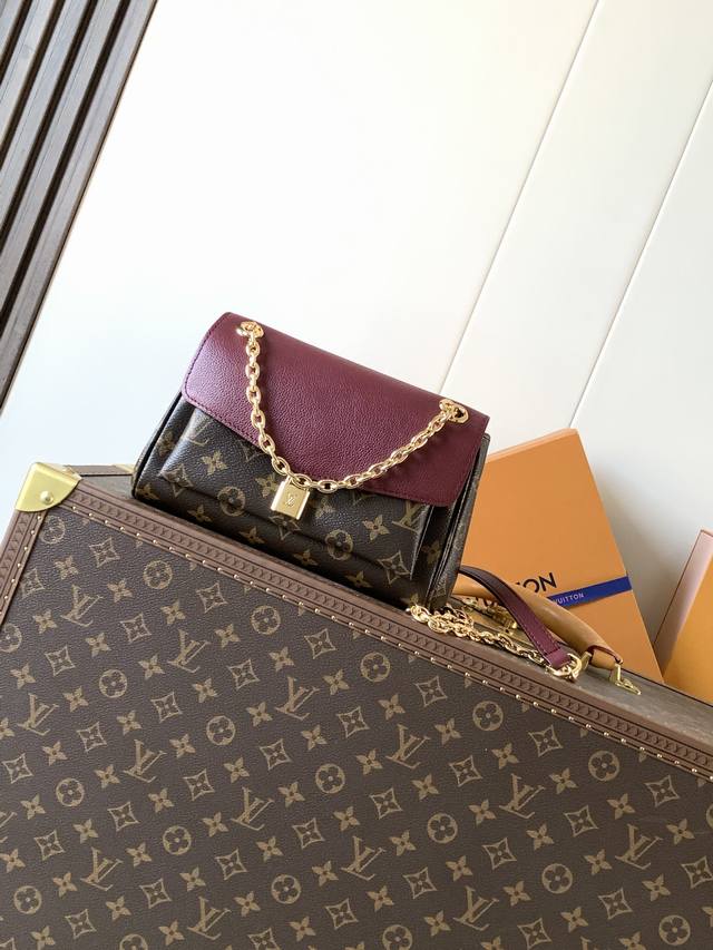 Top-tier original, with serial number chip M26398 Black M27067 Burgundy This BB