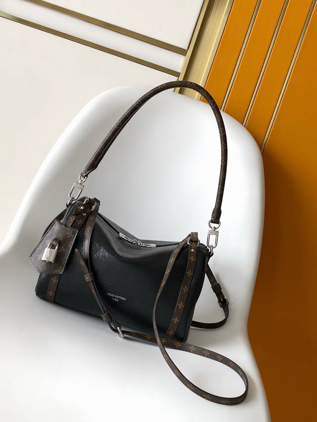 Small Black Oiled Leather, Style No. 27920, Top-Tier Original Single-Steel Hardw