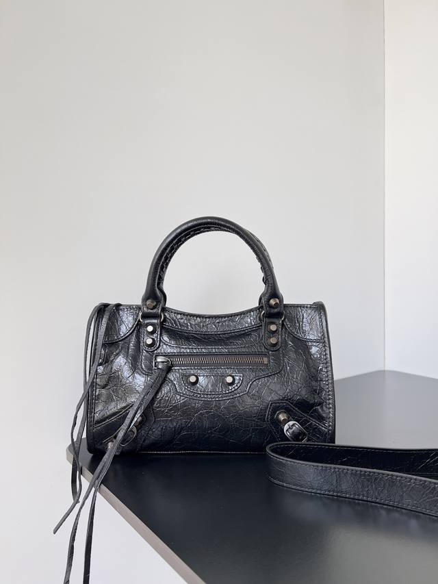 Authentic * 's most iconic Le City handbag series. This series makes a strong c