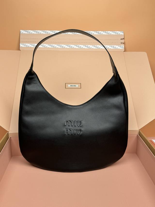 Original leather, with picture packaging. Premium hardware, original cowhide le