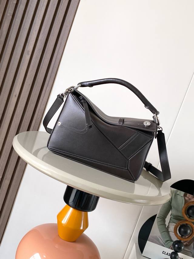 Original Leather Panta Puzzle Handbag in Small Glossy Calfskin. The Puzzle handb