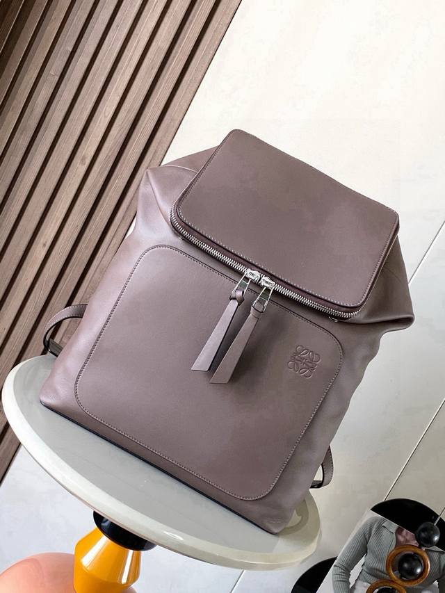 Original Leather Latest Goya Backpack Series Backpack with a New, More User-Frie