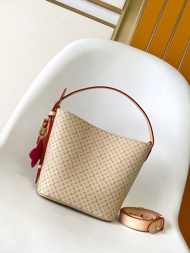 M15130 Top-tier original single item, dynamic design. Louis Vuitton, with its Lv