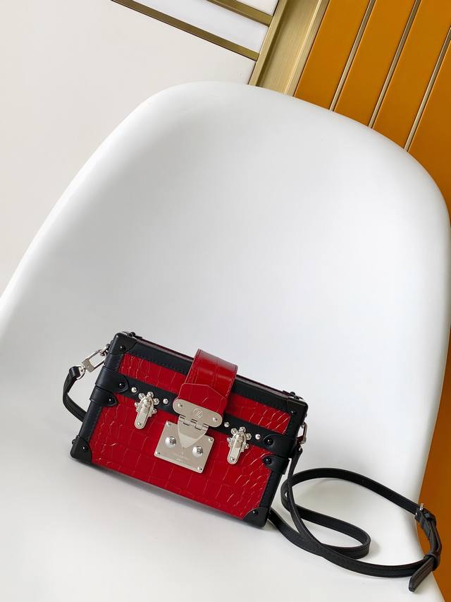Exclusive Real Shot of Petite Malle Handbag M85819 Red Crocodile Leather M40273.