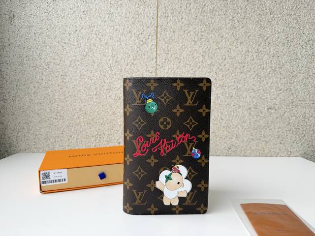 Top-tier original Gi1464 "Notebook Cover Mm" has been reinterpreted with a wint