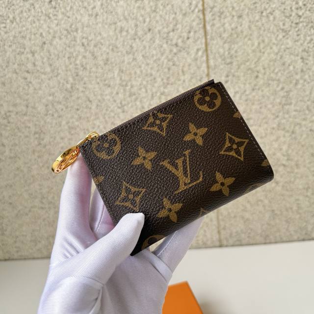 Top-tier original M82383 Pink Portefeuille Lisa wallet is crafted from Monogram