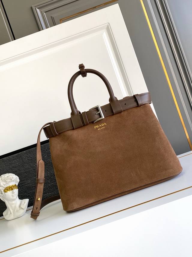 New Women's Handbag, Medium Size, Suede/Frost Leather. This women's handbag feat