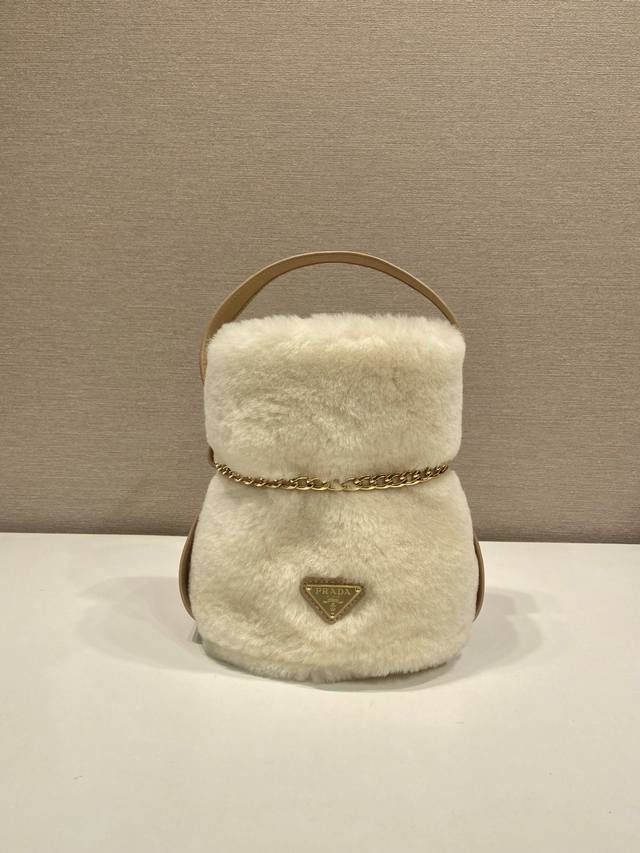 Premium Original Factory New Runway Style 1Be088 Wool This lucky little bucket b
