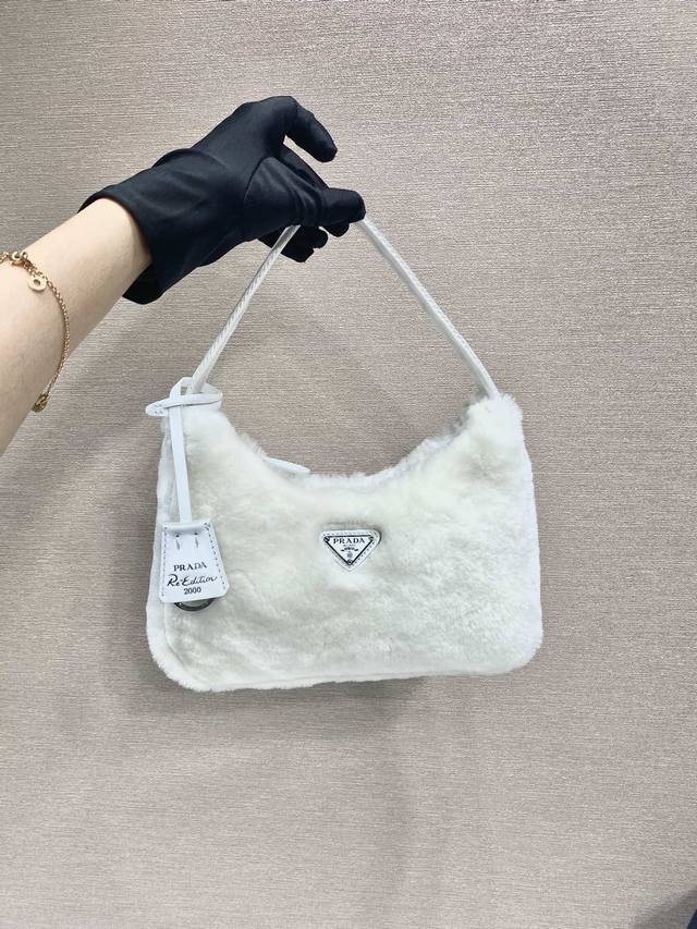 Premium Original Plush Hobo Bag Upgraded Version with Goat Hair. This Hobo fur