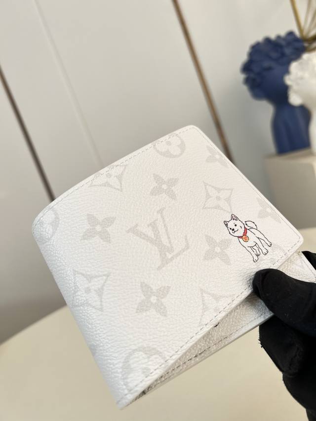 Factory Price p Top-Tier Original M27082 Multiple Wallet Made of Monogram Canva