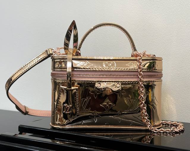 Factory Price p M26097 Rose Gold Top-Tier Original Single This Vanity Chain pouc