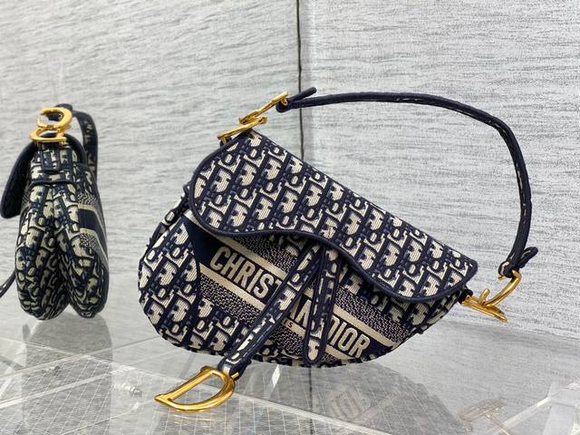 In Stock 25 Fashion is cyclical. The large logo letter design makes the whole b