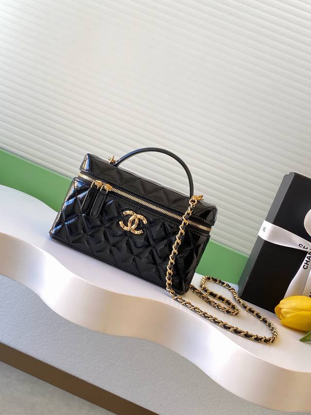 26C Black and Gold LP Lunch Bag, made of waxed lambskin with a rich sheen, durab