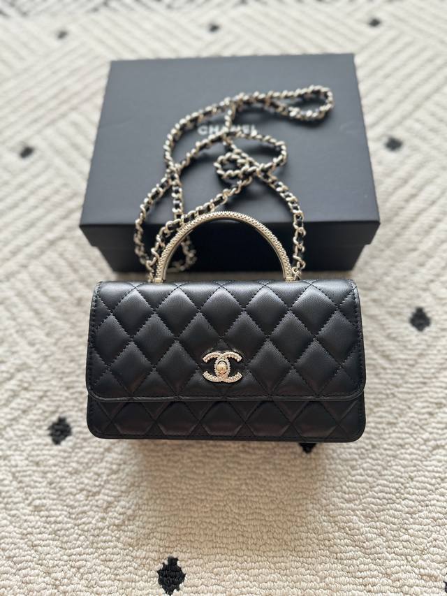 Brand: Chanel Model: A Description: Original quality, a classic piece, at the f